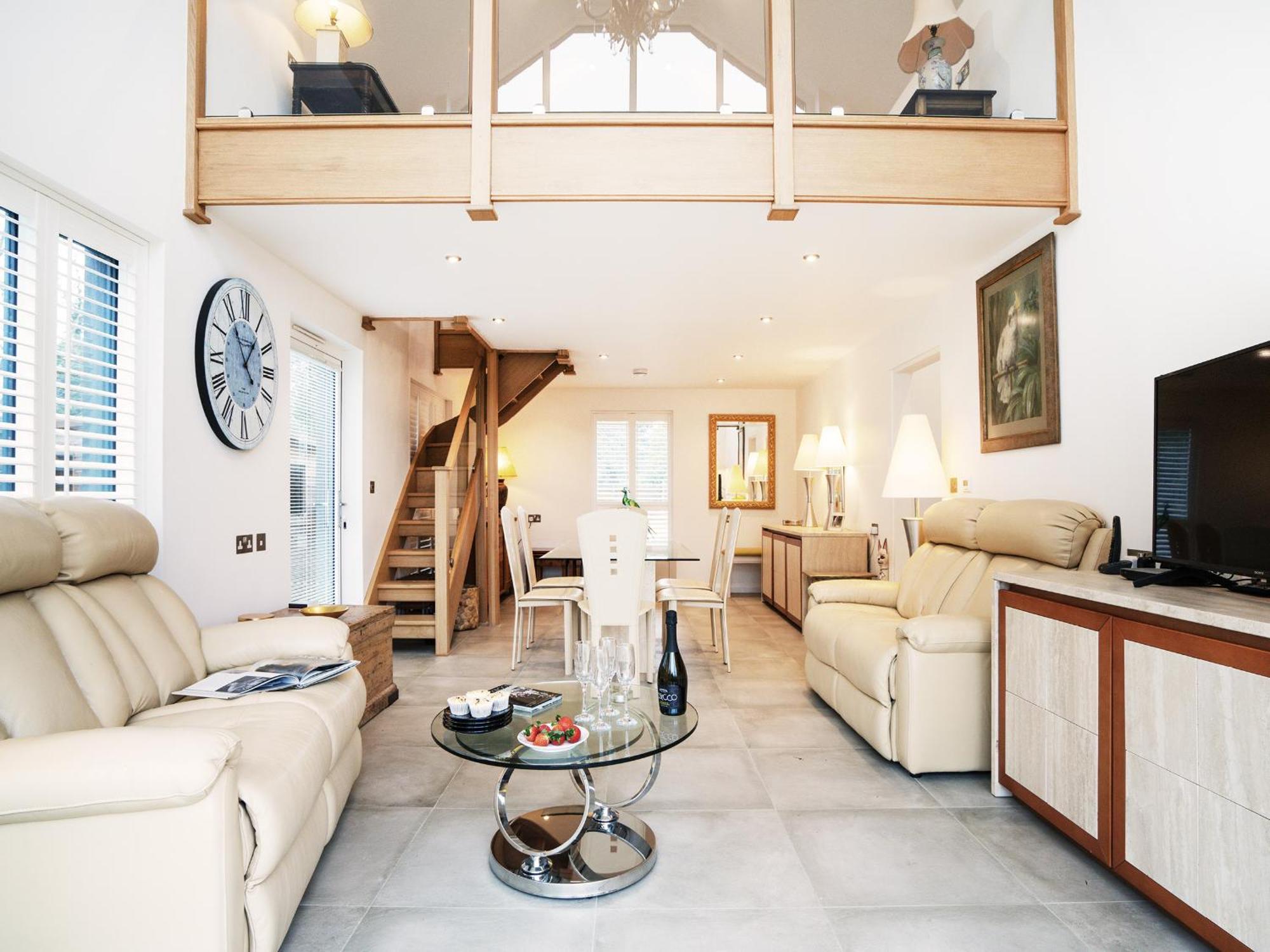 The Muse By The Suffolk Cottage Collection Фрамлингам Екстериор снимка